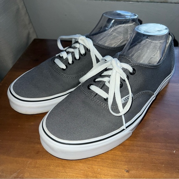 Vans Shoes Mens 10 Dark Gray Skate Lace Up Canvas Flat Bottom Comfort Low Top - Picture 2 of 11
